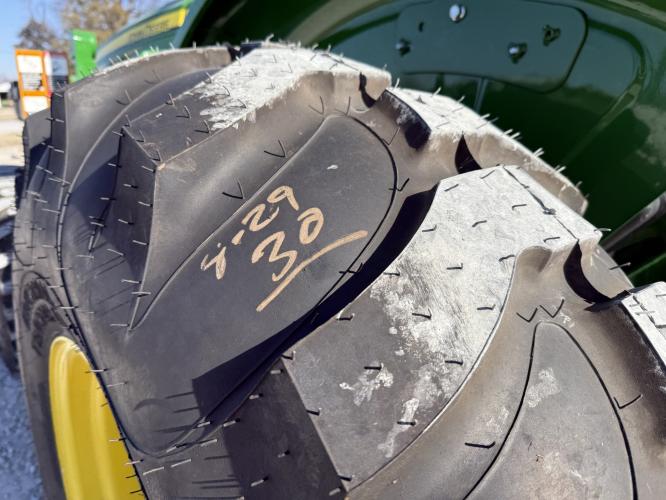 John Deere 5075E