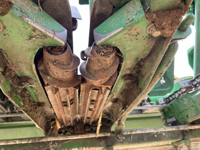 John Deere C16R