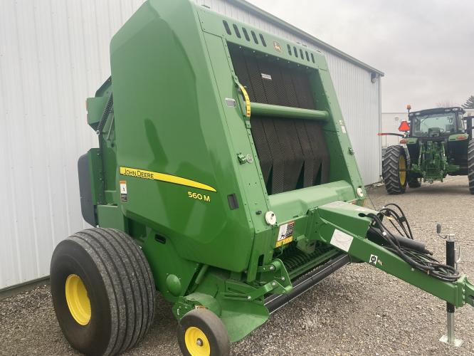 John Deere 560M
