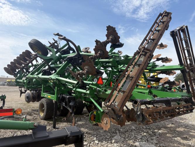 John Deere 2730