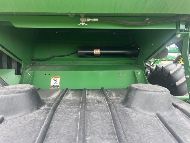 John Deere S780
