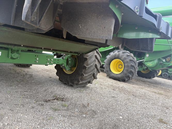 John Deere S7 900