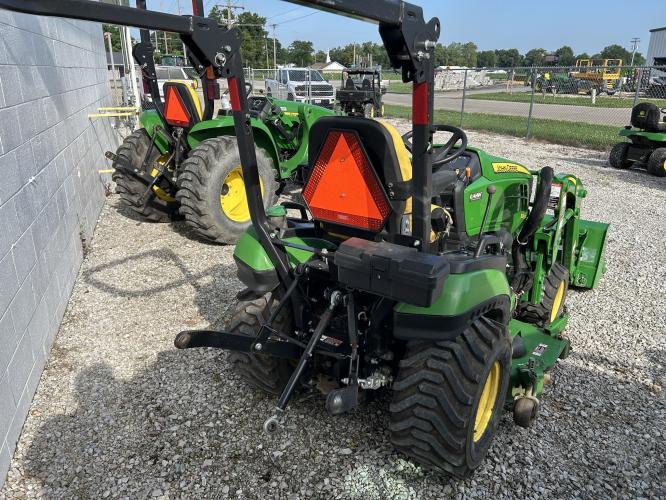 John Deere 1025R