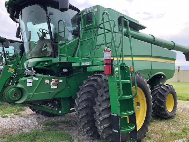 John Deere S770
