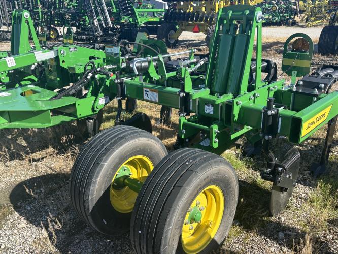 John Deere MT7