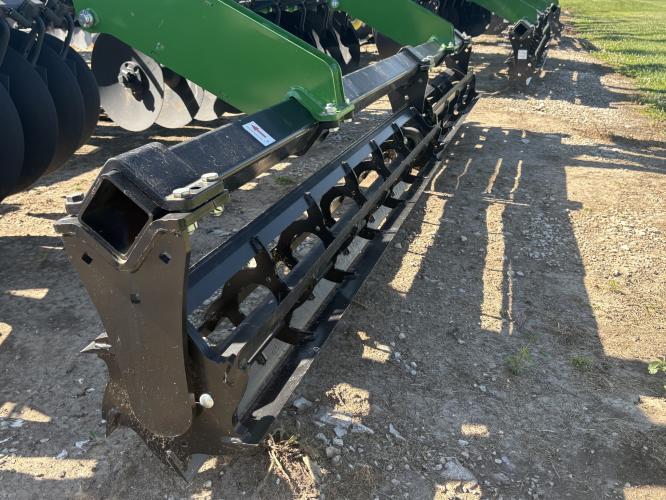 John Deere 2720