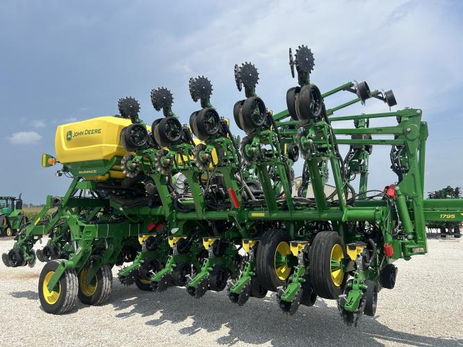 John Deere 1795