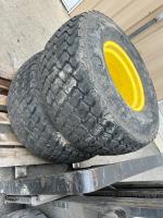 John Deere BLV10875 - 44X18.00-20 R3 TITAN WHEEL & TIRE ASSEMBLY