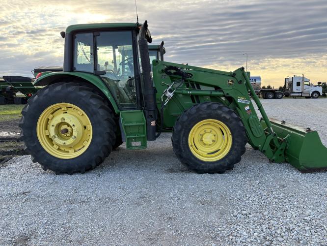 John Deere 6115M