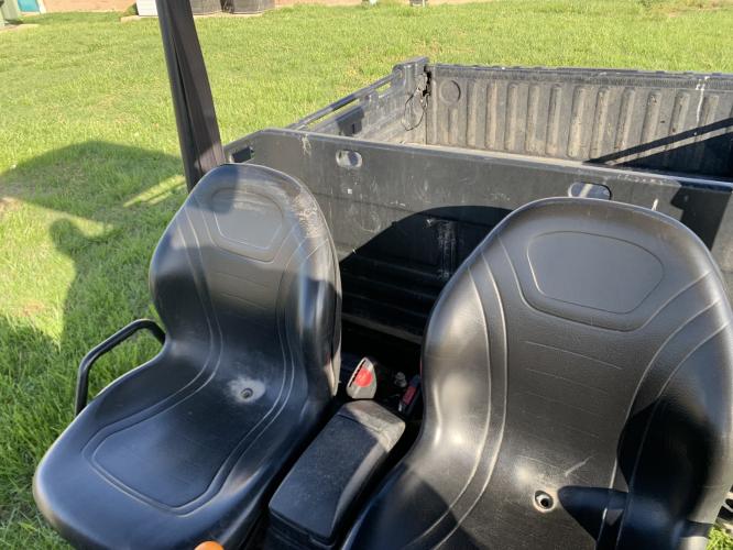John Deere XUV 825I OLIVE
