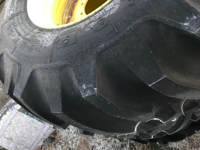 Goodyear 30.5X32