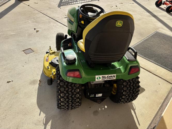 John Deere X590