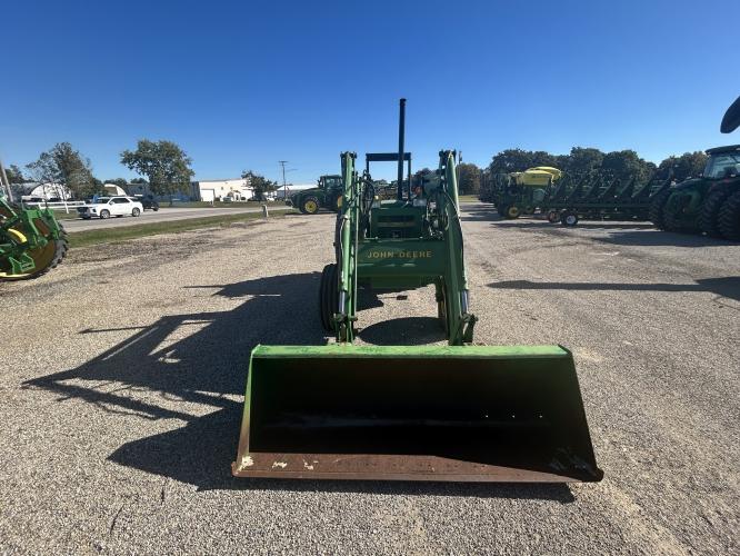 John Deere 2840