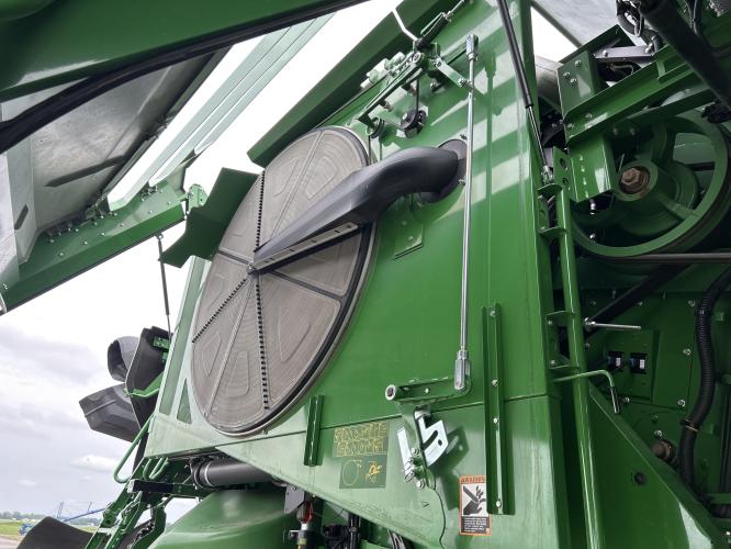 John Deere X9 1000