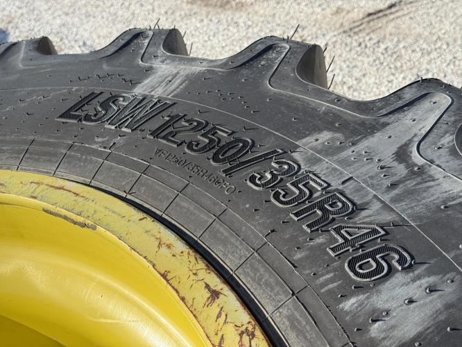 Goodyear 1250/35R46