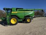 John Deere S7 700
