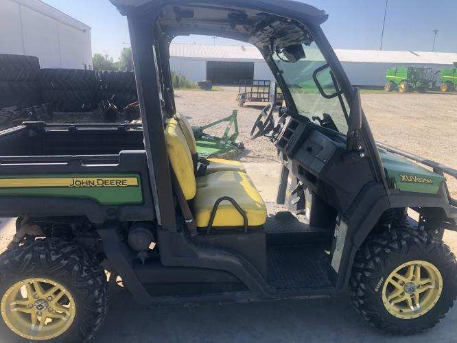 John Deere XUV835M