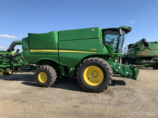 John Deere S780