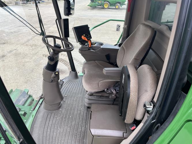 John Deere S760