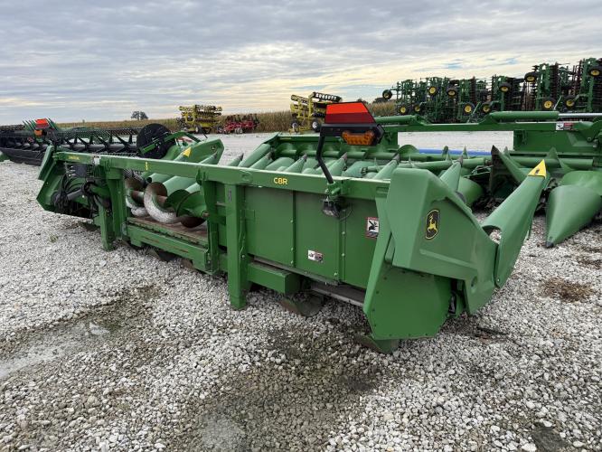John Deere C8R