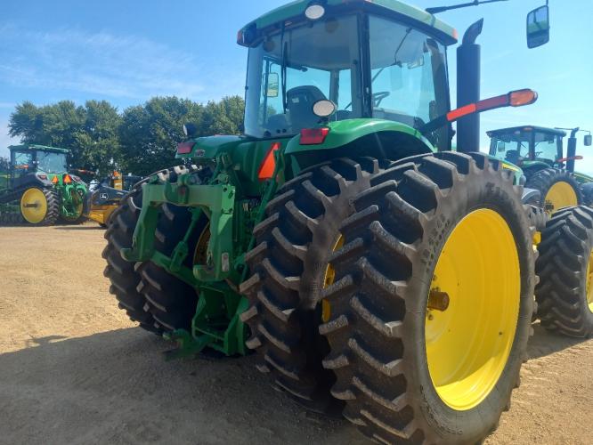 John Deere 8420