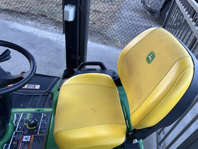 John Deere X730