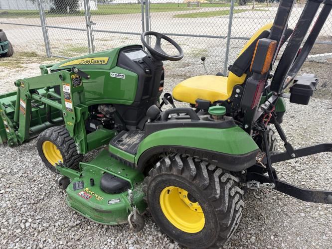 John Deere 1025R