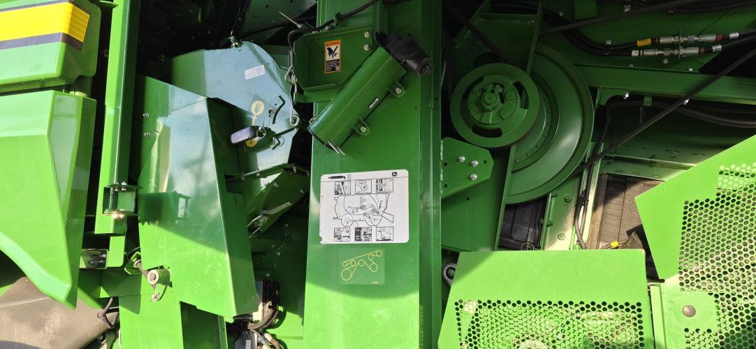 John Deere S780