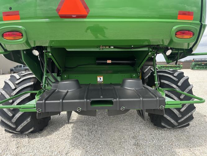 John Deere S780