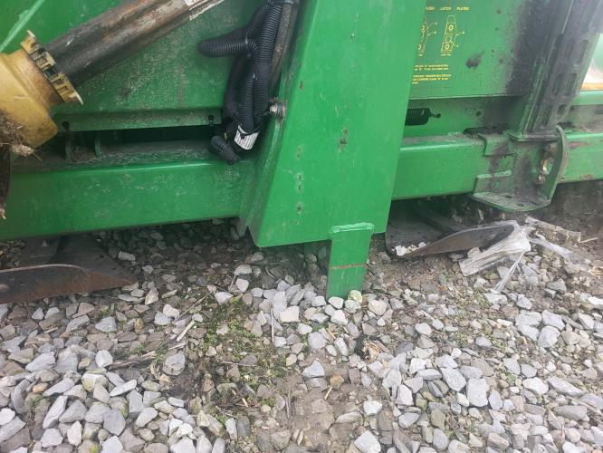 John Deere 608C