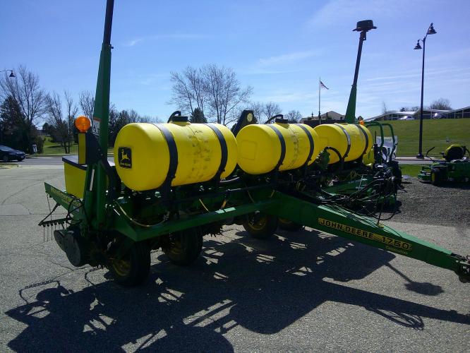 John Deere 1750