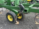 John Deere 2210