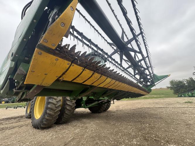 John Deere 625F