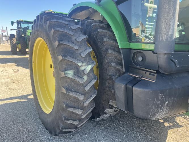 John Deere 8420