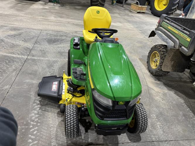 John Deere X390