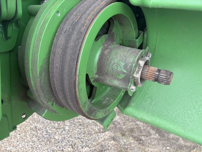 John Deere S7 900