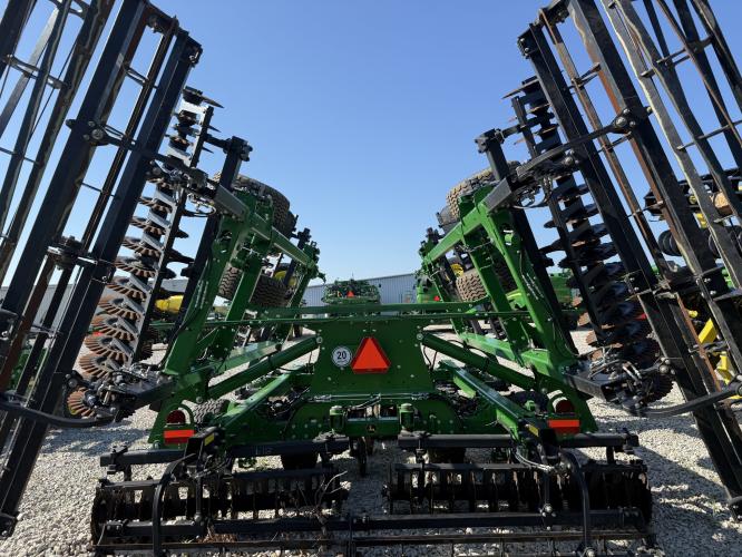 John Deere 2660VT