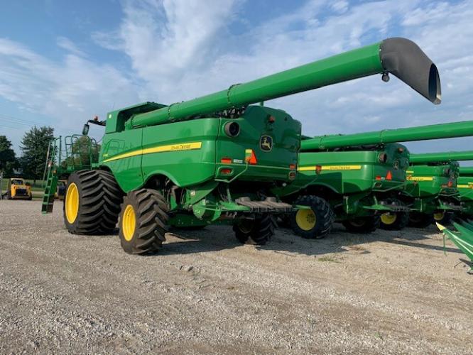 John Deere S790
