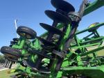 John Deere 2720