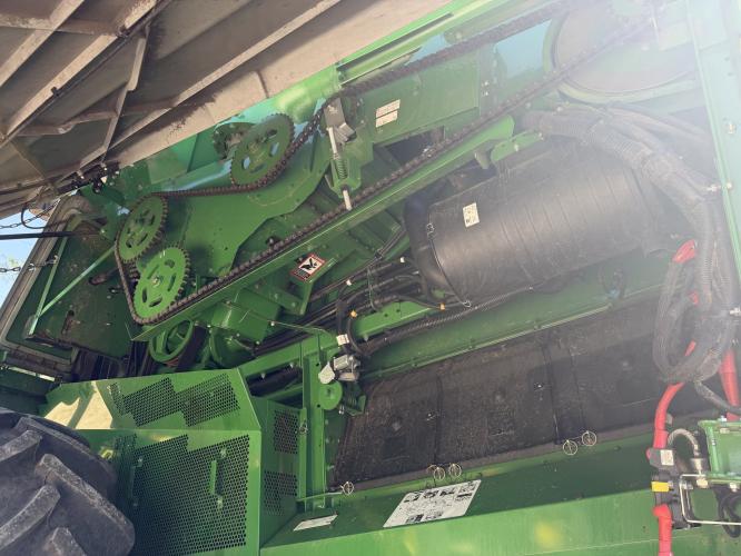 John Deere S780