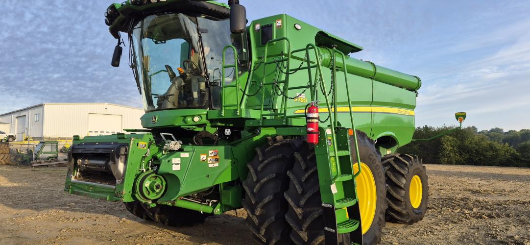John Deere S780