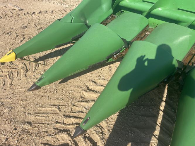 John Deere C8R
