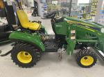 John Deere 1023E