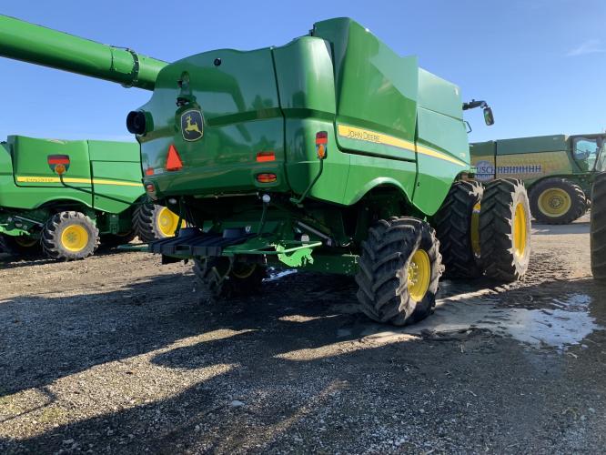 John Deere S780