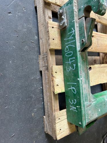 John Deere TY16043 CAT 3N QUICK HITCH