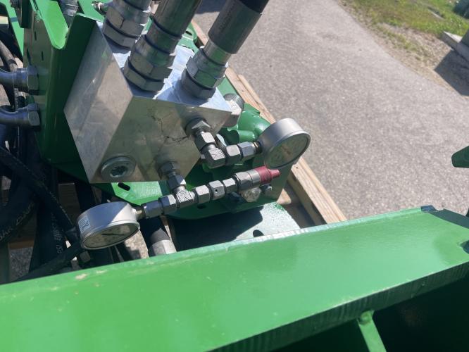 Laforge FRONT HITCH / PTO
