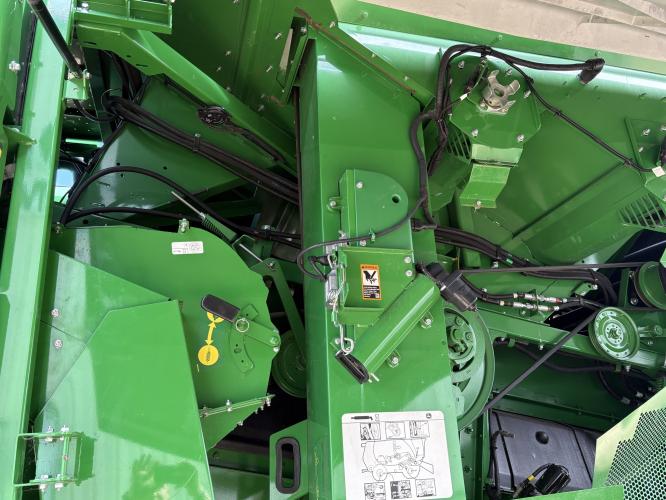 John Deere S780