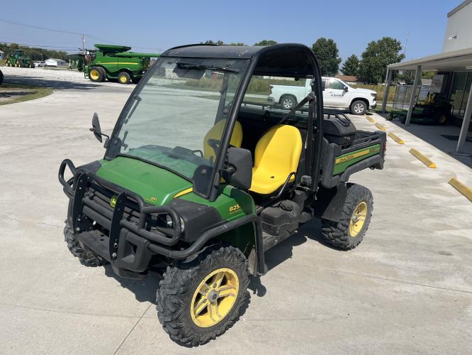 John Deere XUV 825i Power Steering