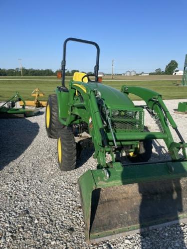 John Deere 3720