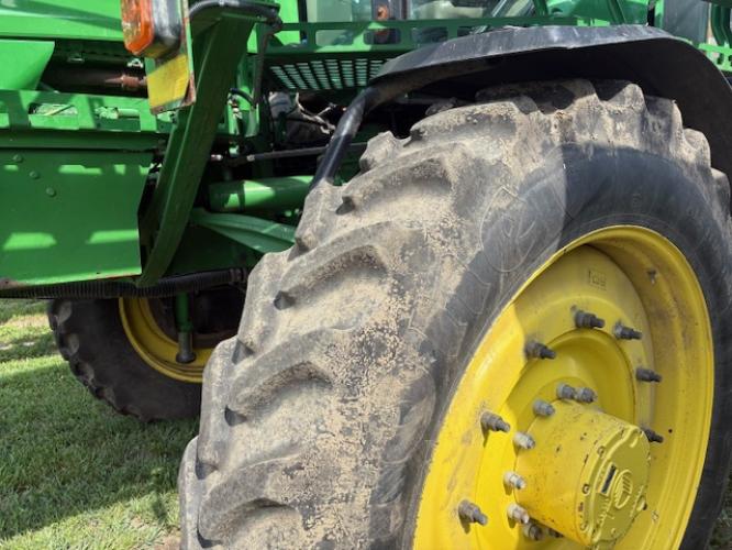 John Deere R4045